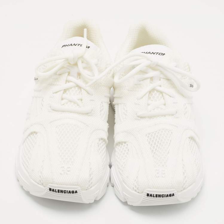 مملوكة مسبقًا Balenciaga White Fabric  Lace Up Sneakers Size 39