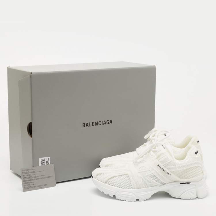 مملوكة مسبقًا Balenciaga White Fabric  Lace Up Sneakers Size 39
