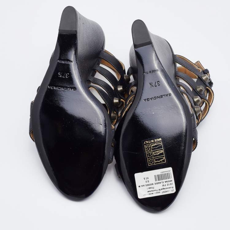 مملوكة مسبقًا Balenciaga Black Leather Arena Studded Gladiator Wedge Sandals Size 37.5