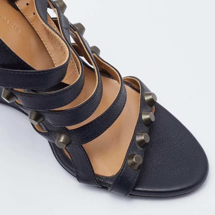 مملوكة مسبقًا Balenciaga Black Leather Arena Studded Gladiator Wedge Sandals Size 37.5