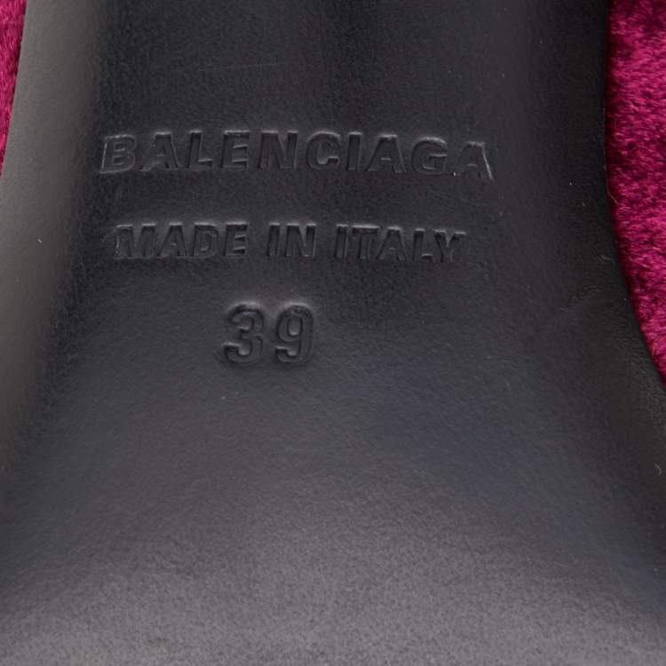مملوكة مسبقًا Balenciaga Purple Velvet Knife Booties Size 39