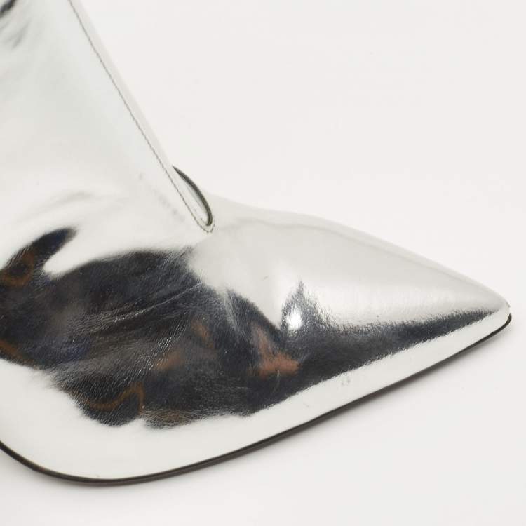 Pre Owned Balenciaga Silver Leather Ankle Booties Size 39