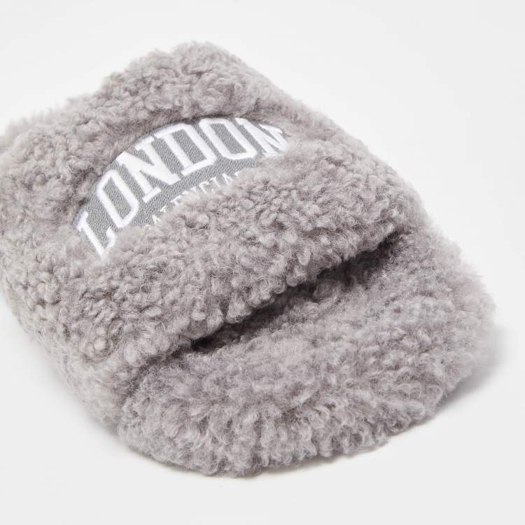 Pre Owned Balenciaga Grey Shearling Fur Flat Slides Size 40