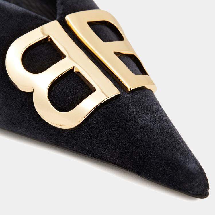 مملوكة مسبقًا Balenciaga Velvet BB Pointed Toe Mules Size 41