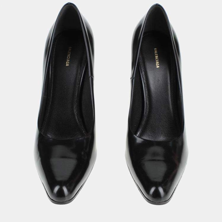 Pre Owned Balenciaga Leather Block Heel Pumps 39