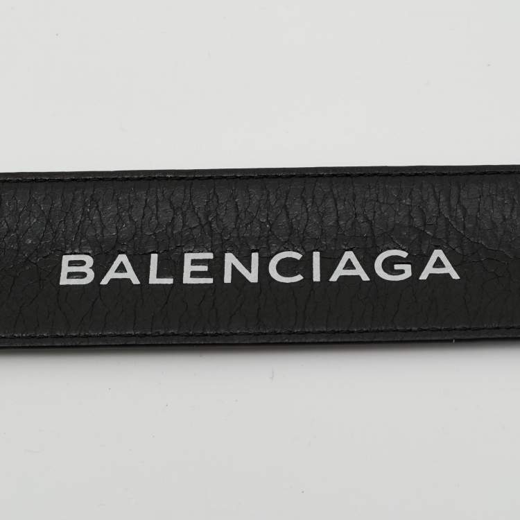 مملوكة مسبقًا Balenciaga Black Leather Cycle Bracelet
