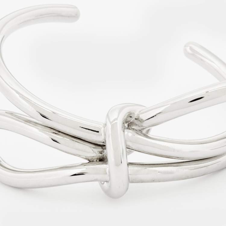 venstre Alarmerende amme Balenciaga Silver Tone Boucle Knot Bracelet Balenciaga | TLC