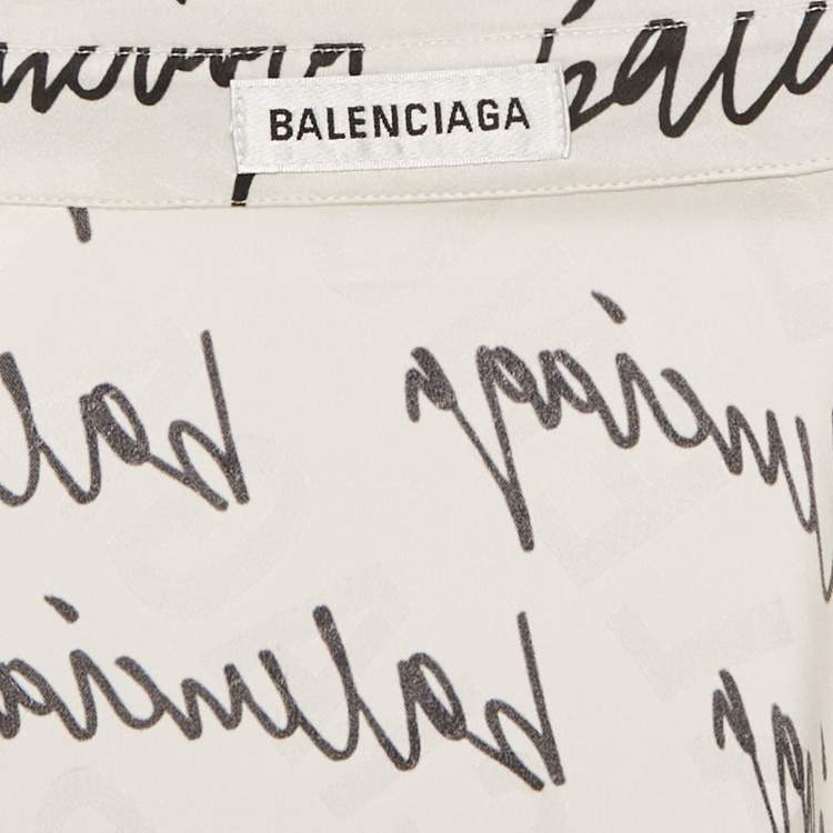 Pre Owned قميص بالنسياجا حرير أبيض طباعة شعار خربش واسع مقاس وسط (ميديوم)