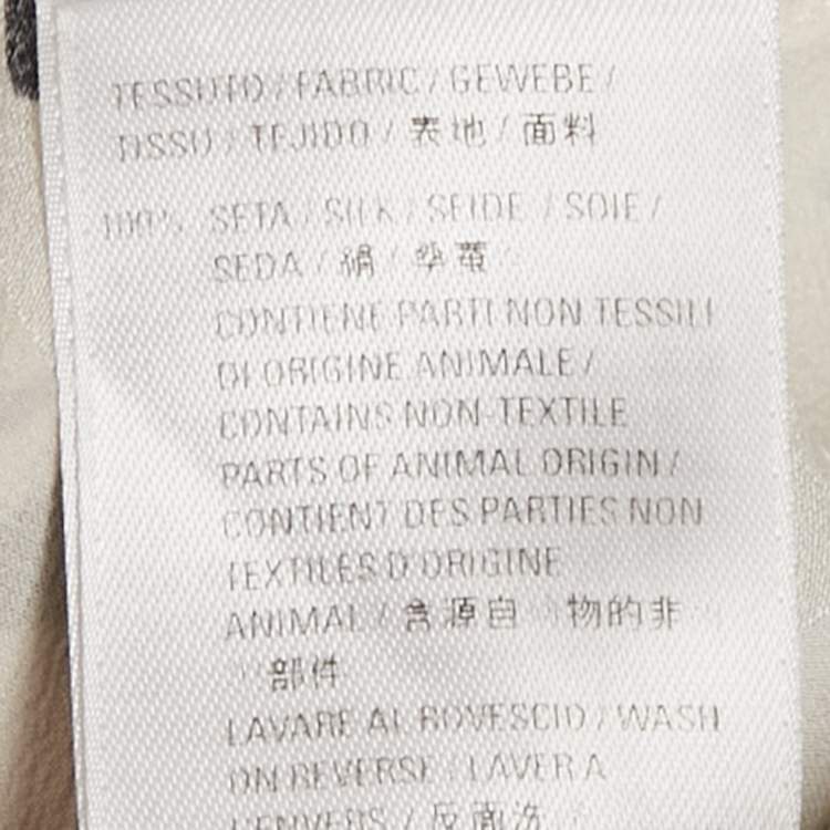 Pre Owned قميص بال نسياجا حرير أبيض طباعة شعار خربش واسع مقاس وسط (ميديوم)