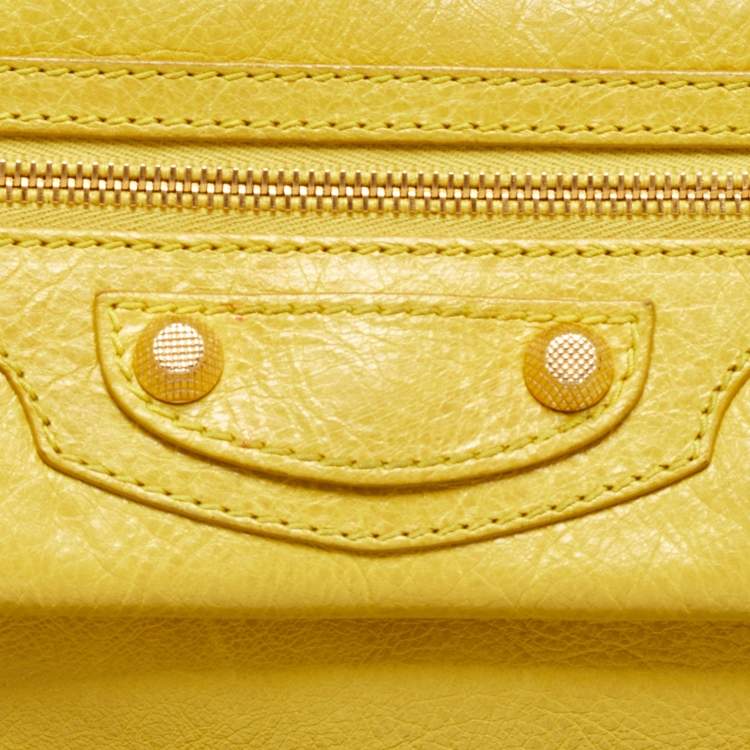 Pre Owned Balenciaga Yellow Leather RH Classic Envelope Clutch