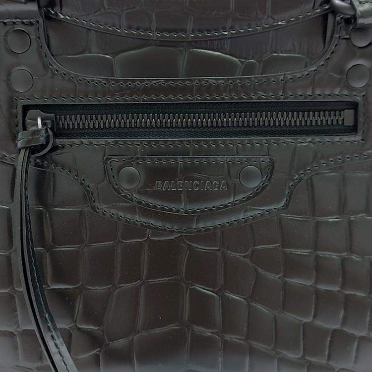 Pre Owned Balenciaga Neo Classic Bag