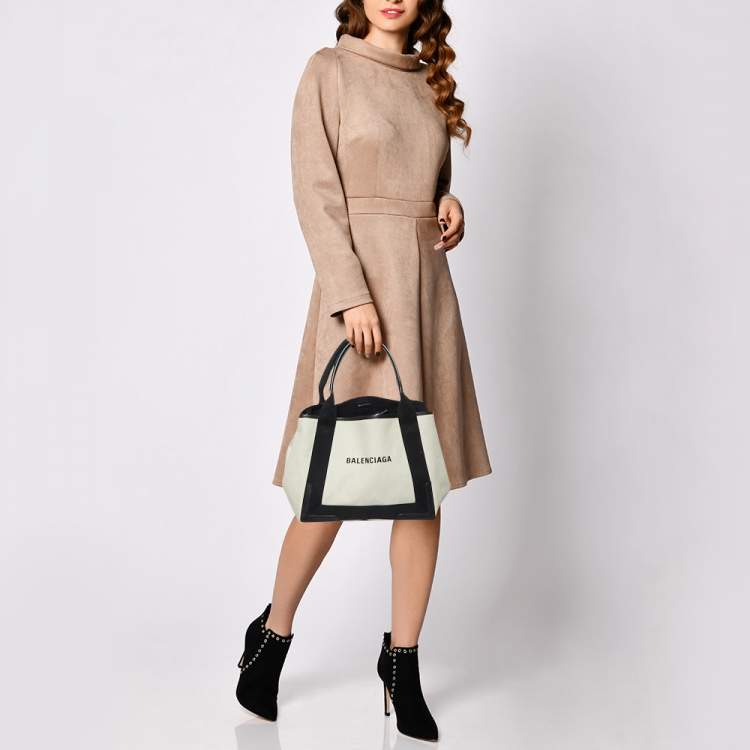 Pre Owned Balenciaga Off White/Black Canvas and Leather Small Cabas Tote