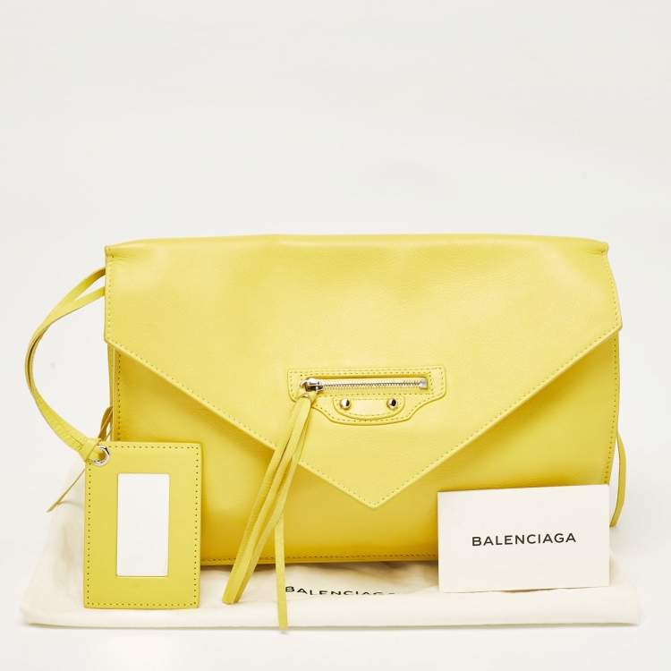 Pre Owned Balenciaga Jaune Soleil Leather Zip Papier Clutch