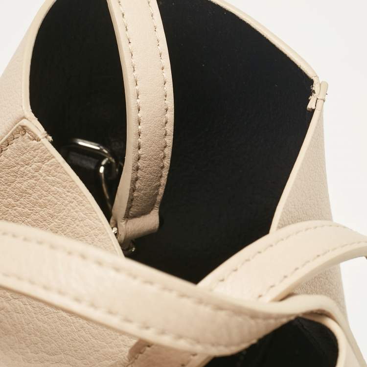 Pre Owned Balenciaga Beige Leather XS Everyday Tote