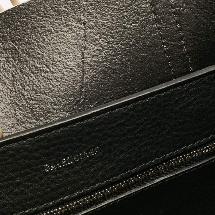 Pre Owned Balenciaga Beige Leather XS Everyday Tote