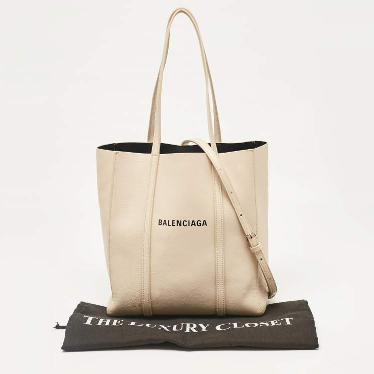 Pre Owned Balenciaga Beige Leather XS Everyday Tote