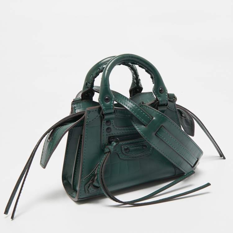 مملوكة مسبقًا Balenciaga Green Croc Embossed Leather Micro Neo Classic City Tote