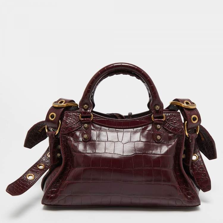 مملوكة مسبقًا Balenciaga Dark Red Croc Embossed Leather XS Neo Cagole Bag