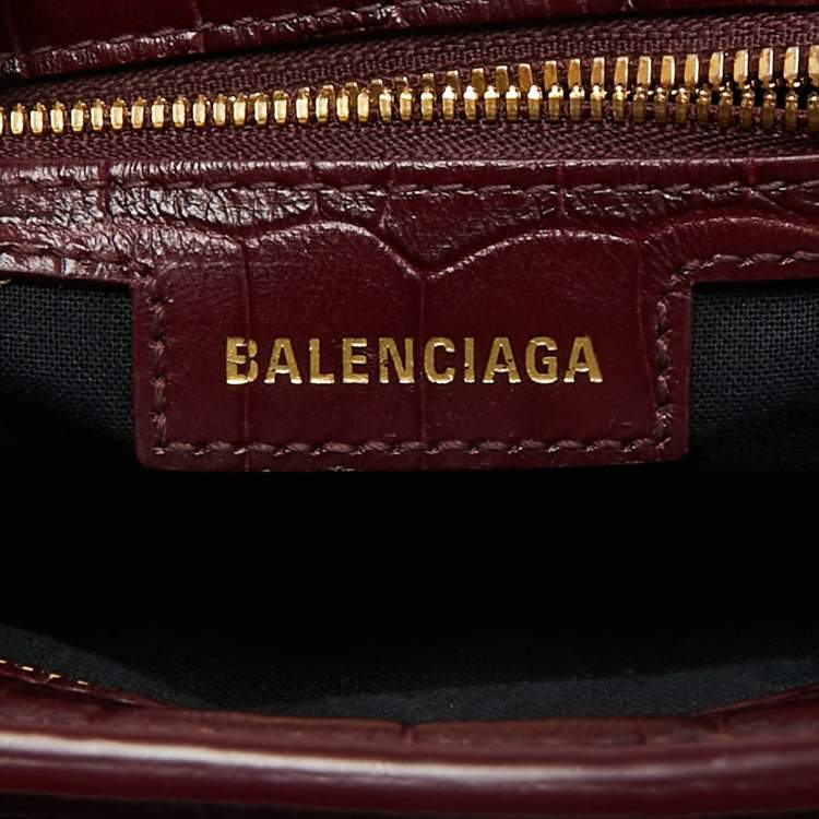 مملوكة مسبقًا Balenciaga Dark Red Croc Embossed Leather XS Neo Cagole Bag