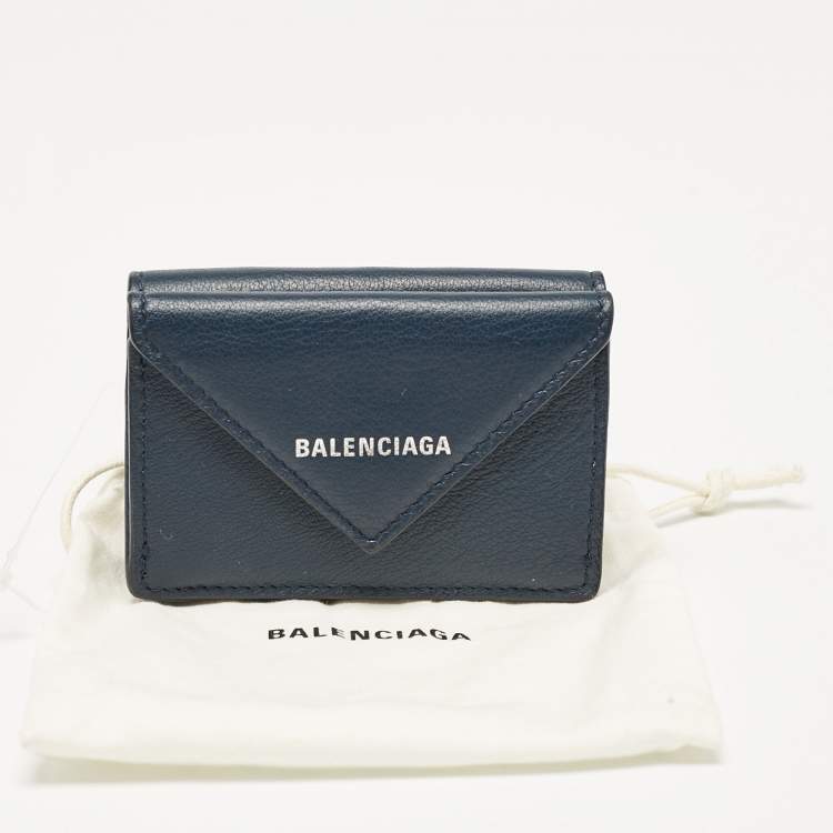 مملوكة مسبقًا Balenciaga Blue Leather Mini Papier Wallet