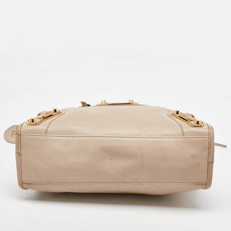 Pre Owned Balenciaga Beige Leather Small Metallic Edge Classic City Tote