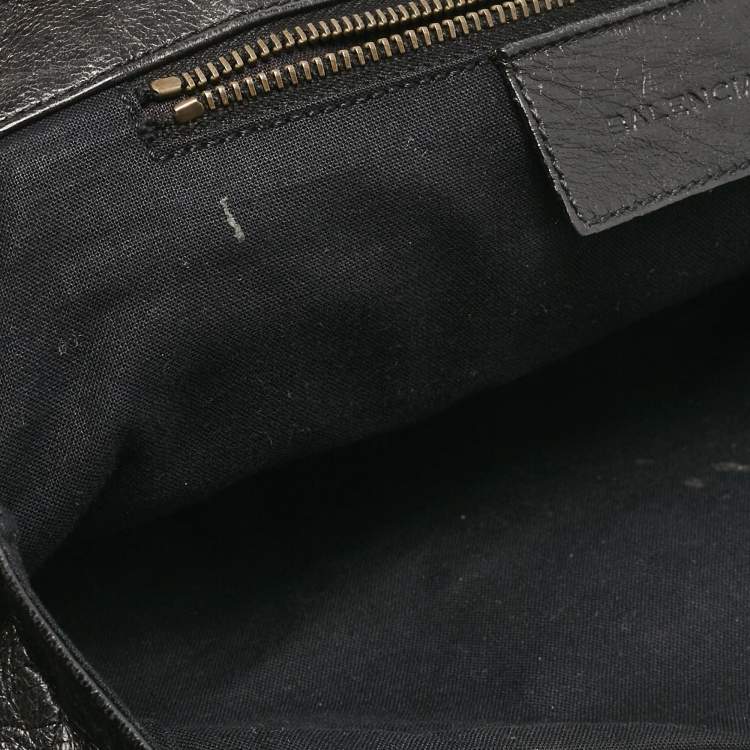 Pre Owned Balenciaga Black Leather Classic Hardware Oval Clutch