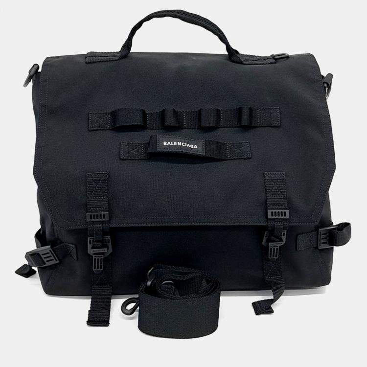 Pre Owned Balenciaga Black Fabric Army Messenger Bag