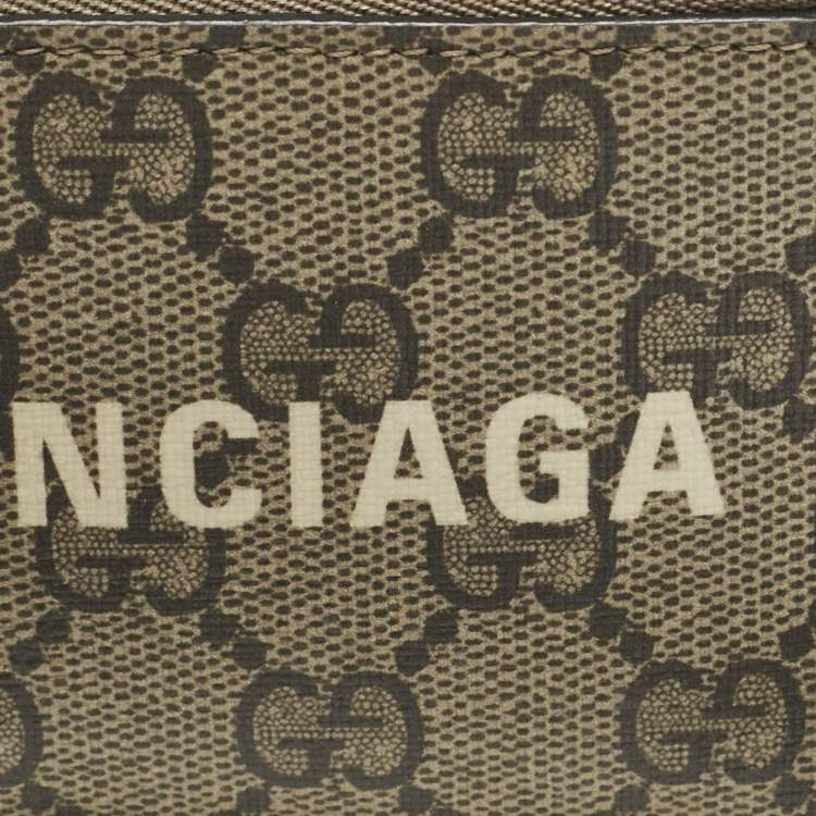 Pre Owned Balenciaga x Gucci Beige GG Supreme Canvas The Hacker Project Card Case with Strap