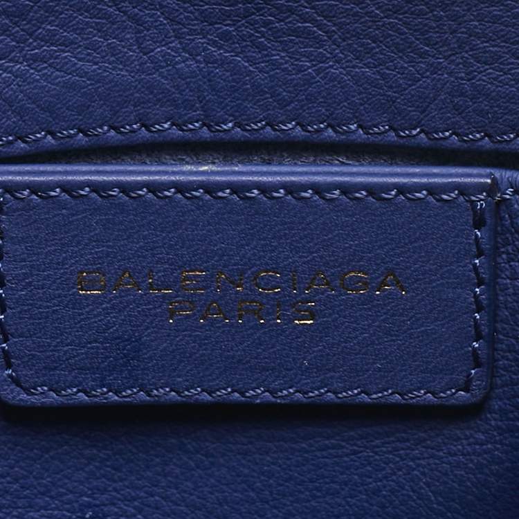 Pre Owned Balenciaga Dark Blue Leather Classic Crossbody Bag
