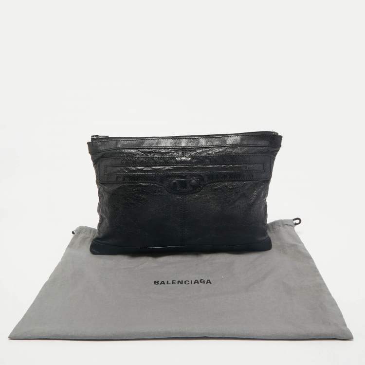 Pre Owned Balenciaga Black Leather Arena Classic Clip M Clutch