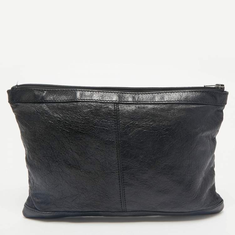 Pre Owned Balenciaga Black Leather Arena Classic Clip M Clutch