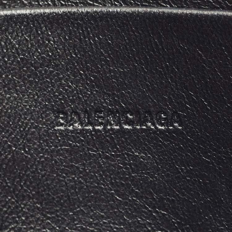 Pre Owned Balenciaga Black Leather Neo Classic Pouch Crossbody Bag