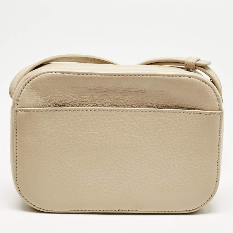 Pre Owned Balenciaga Beige Leather XS Everyday Camera Crossbody Bag