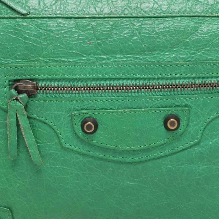 Pre Owned Balenciaga Green Leather Flat Clutch