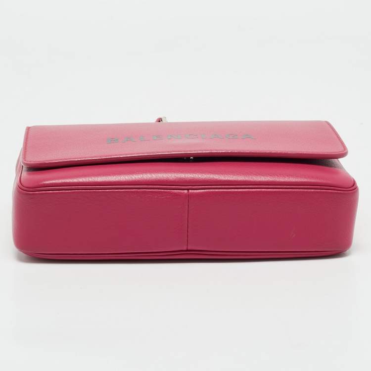 Pre Owned Balenciaga Pink Leather Logo Everyday Flap Shoulder Bag