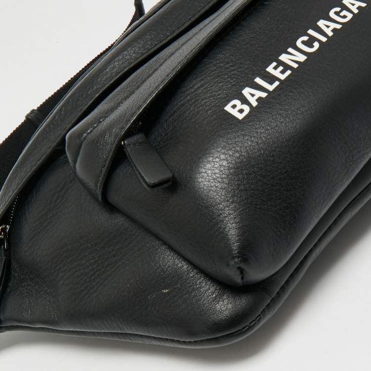 Pre Owned Balenciaga Black Leather Everyday Logo Belt Bag