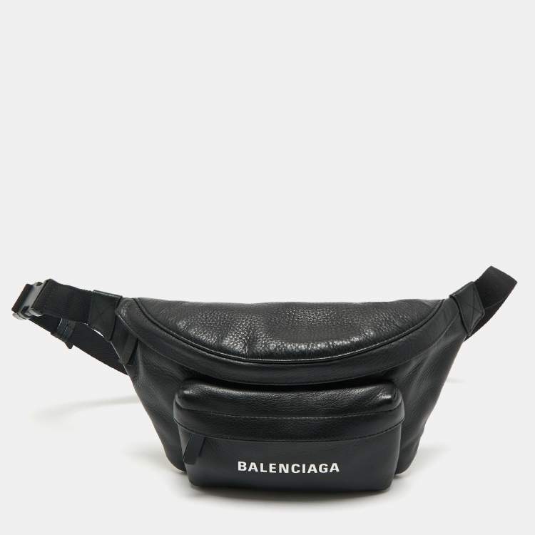 Pre Owned Balenciaga Black Leather Everyday Logo Belt Bag