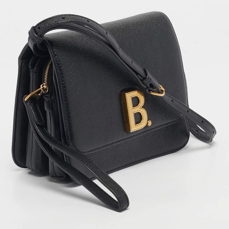 Pre Owned Balenciaga Black Leather B Logo Crossbody Bag