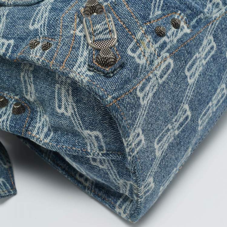 Pre Owned Balenciaga Blue BB Denim XS Neo Cagole Bag