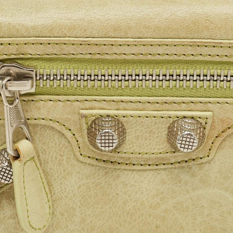 Pre Owned Balenciaga Light Green Leather RH Classic Money Continental Wallet