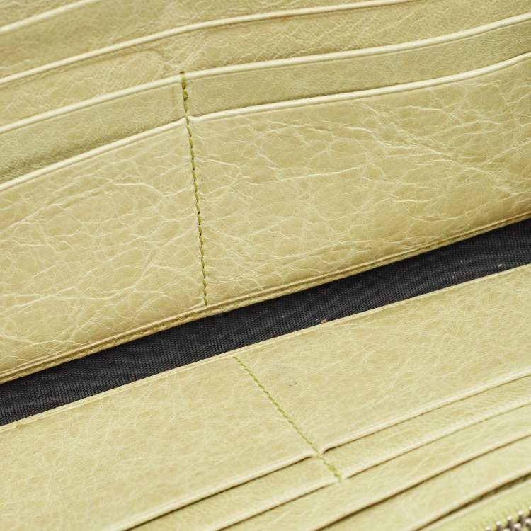 Pre Owned Balenciaga Light Green Leather RH Classic Money Continental Wallet
