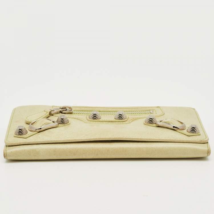 Pre Owned Balenciaga Light Green Leather RH Classic Money Continental Wallet