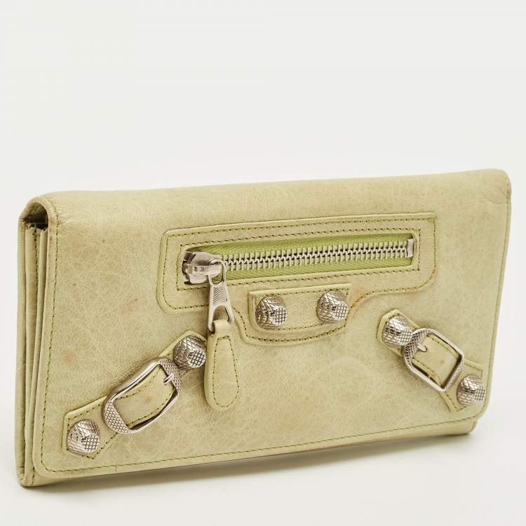Pre Owned Balenciaga Light Green Leather RH Classic Money Continental Wallet
