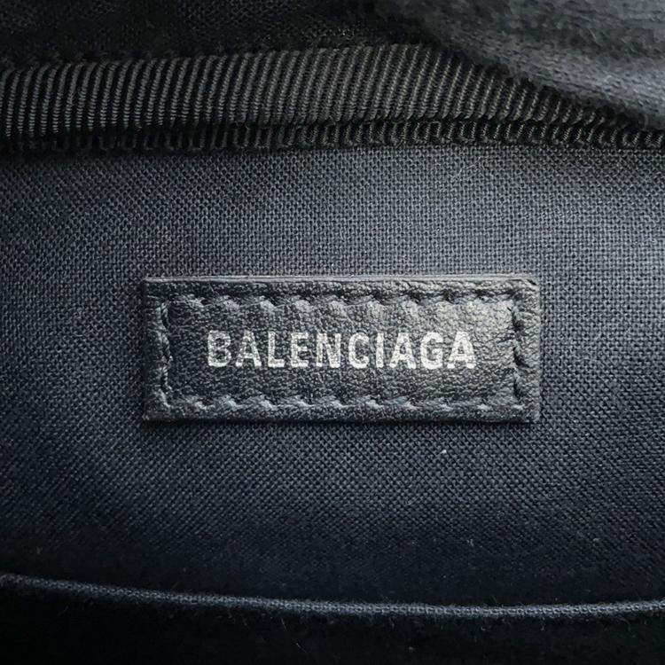 Pre Owned Balenciaga Everyday Cross Body Bag Black Leather