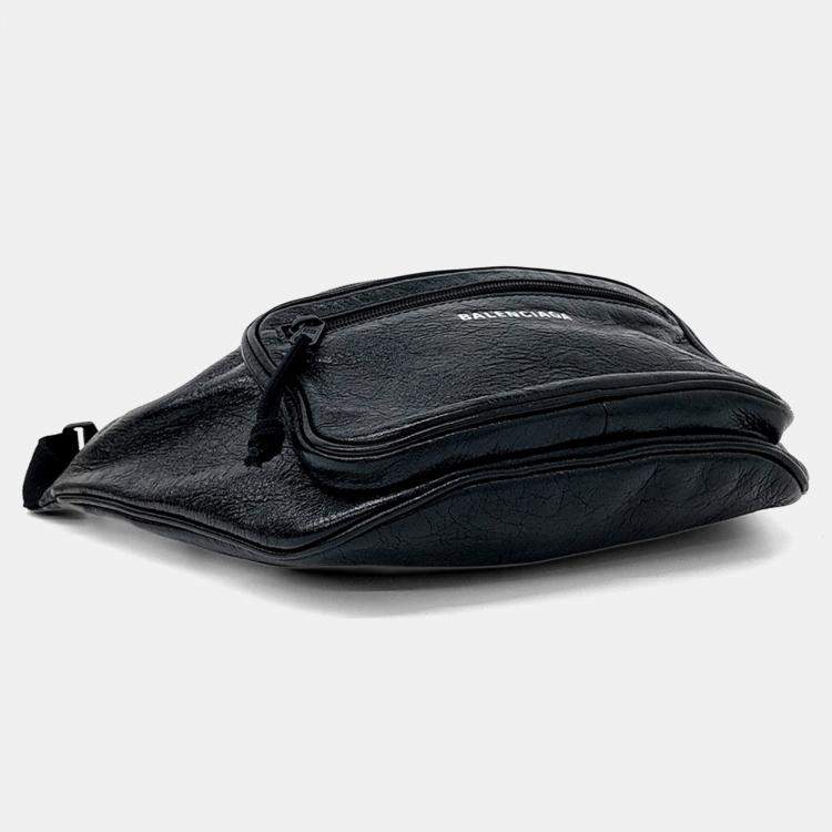مملوكة مسبقًا Balenciaga Black Leather logo belt bag