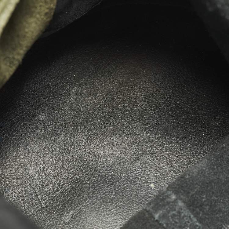 مملوكة مسبقًا Balenciaga Papier Drop Black Leather Bucket Bag