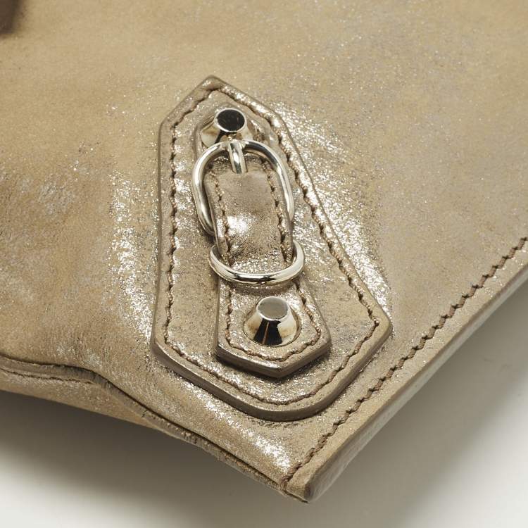 Pre Owned Balenciaga Milky Way Papier Papier Gold Shimmer Leather Wristlet Clutch