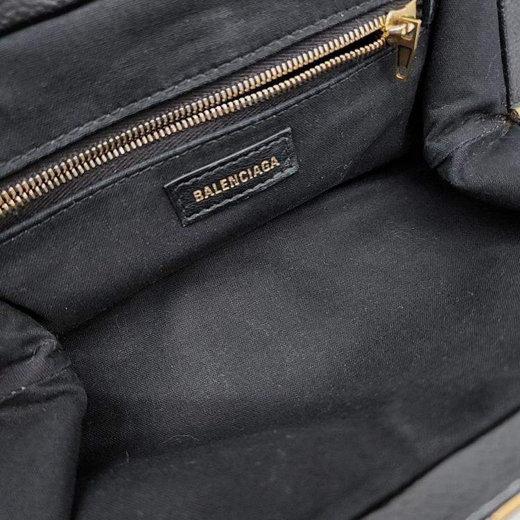 Pre Owned Balenciaga Black Leather Cloud XS Clutch Bag