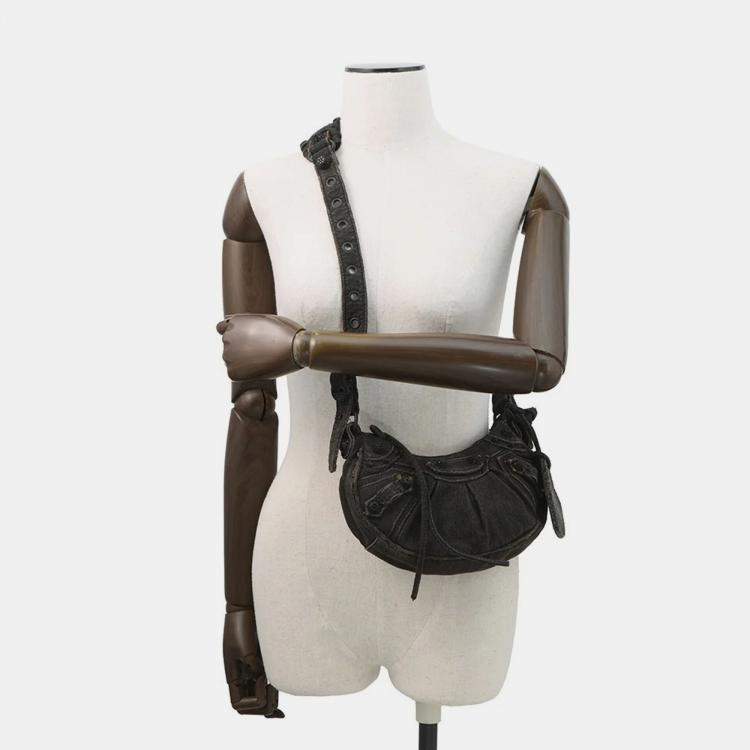 مملوكة مسبقًا Balenciaga Le Cagoule Shoulder Bag Black Denim Size Xs