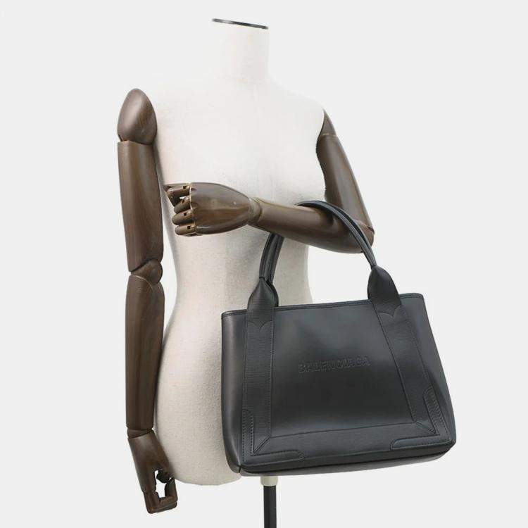 Pre Owned Balenciaga Black Cabas Punching Logo Tote Bag Black Leather Size S